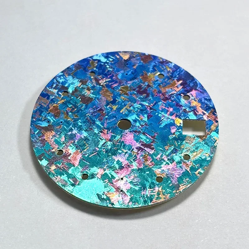 28.5mm Dial Ice Crystal Titanium Dial Color No Lume NH35 Movement