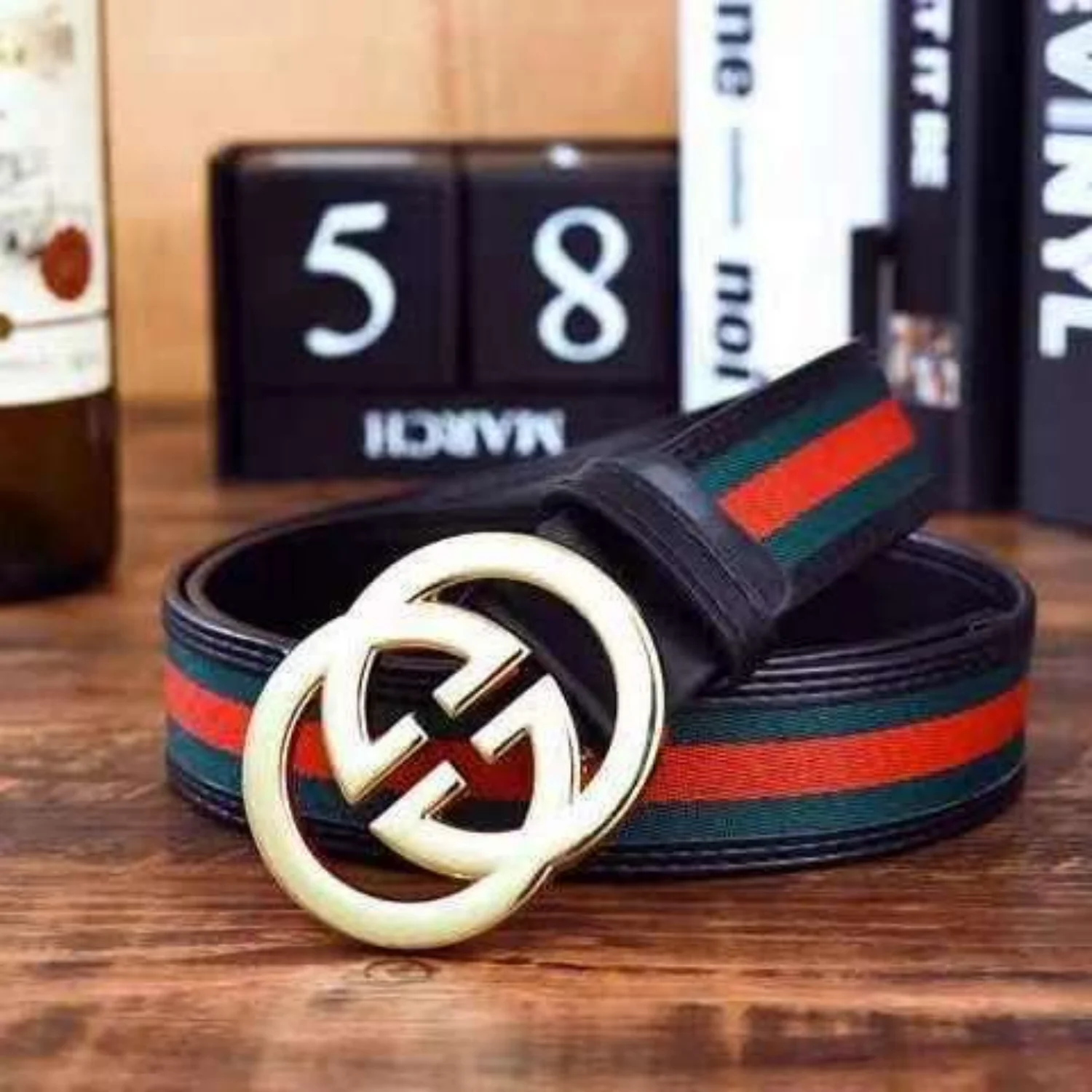 

Новый модный универсальный классический ремень из холщовой ткани в красно-зеленую полоску для женщин и мужчин, трендовый повседневный ремень для костюмов и джинсов 2026 года