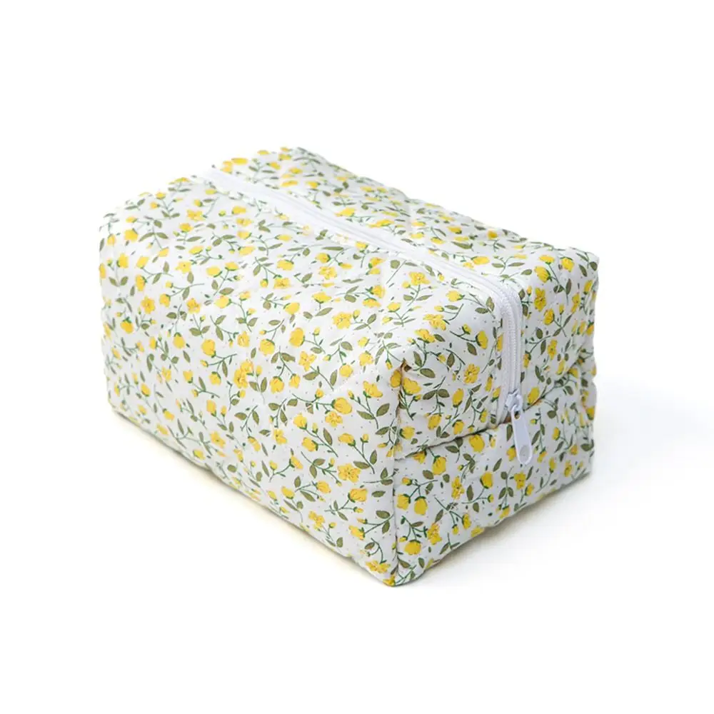 Storage Organizer Floral Puffy Quilted Makeup Bag Flower Printed Cosmetic Pouch Large Travel Cosmetic Bag Makeup Accessory