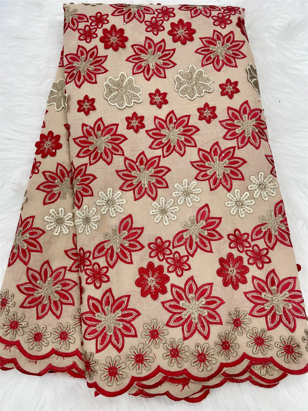 3D Bloemen Afrikaanse 100% Katoenen Zwitserse Voile Kantstoffen Hoge Kwaliteit Nigeriaanse 2026 Dames Feestmateriaal Voor Kleding En Naaien
