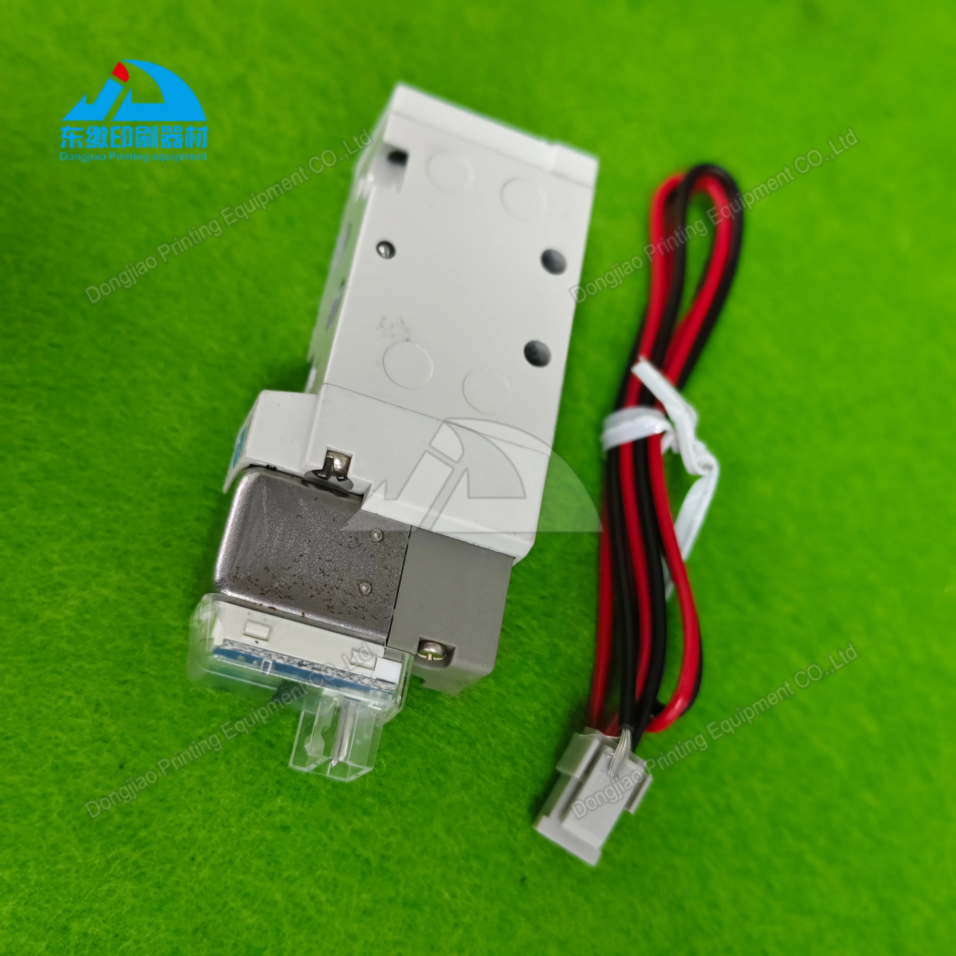 

Запасные части для оборудования офсетной печати SYJ5120-5LZD-M5, электромагнитный клапан хорошего качества