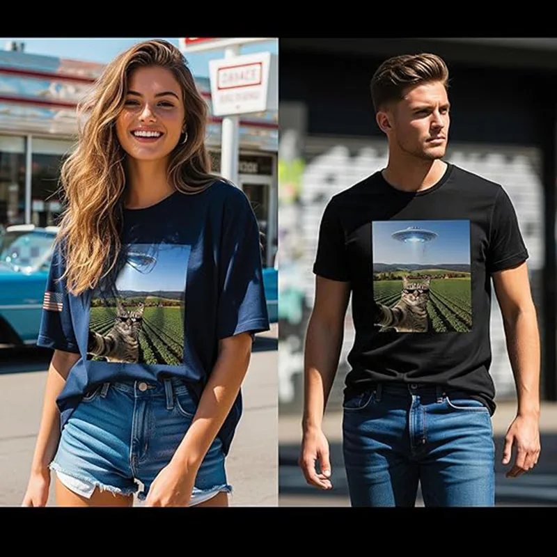 

Funny Cool Cat Selfie with Alien UFO T-Shirt Novelty Gift Cat Lover Y2k Design Saying Tee Shirt for Men and Women Cute Kitty Top