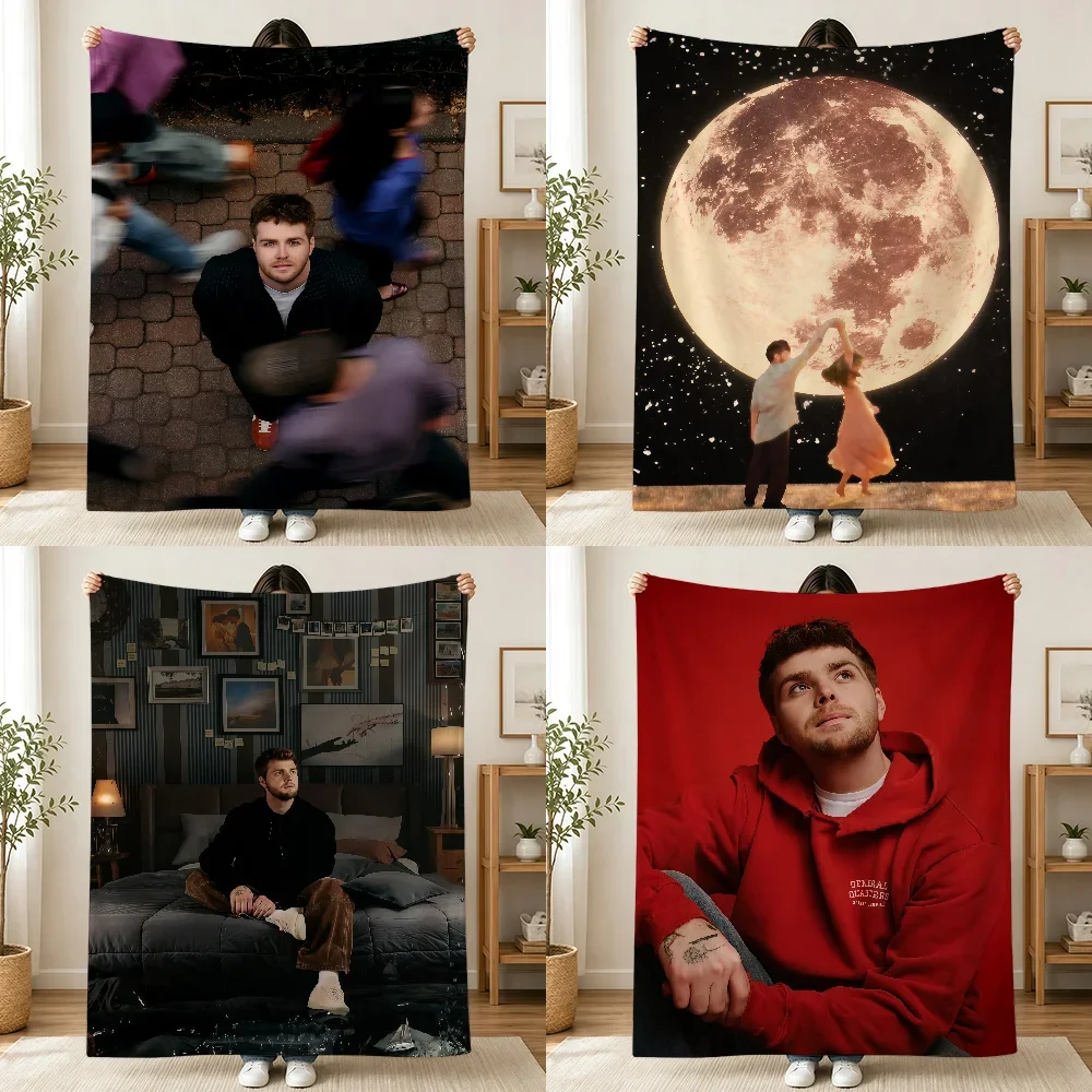 Large Throw Blanket Abstract Motion Blur Man Sitting Cozy Home Decor Gift for Couch Sofa 150x230cm