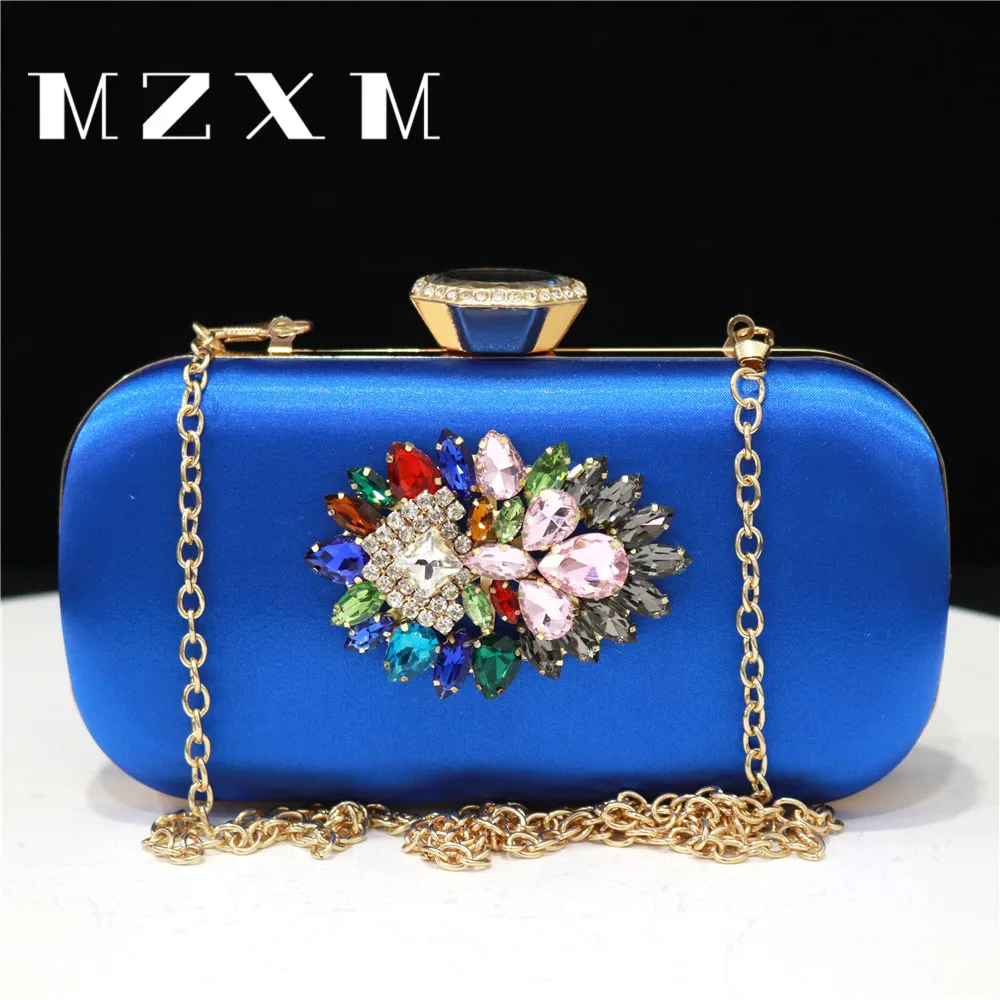 2023 Handbag Clutch With Rhinestones Metal Button Evening Dress Bag Party Wedding Chain Shoulder Handbag Water Diamond Wallet