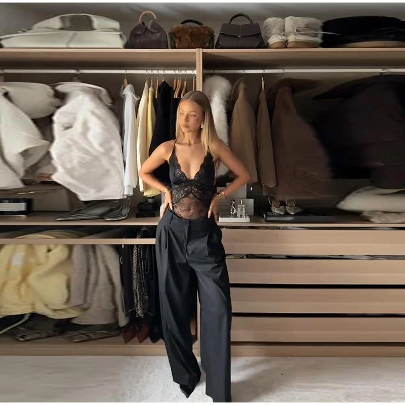 Sexy Schwarzer Damen-Spitzenbody, schmal geschnitten, Neckholder, rückenfrei, ärmellos, Party- und Abend-Jumpsuit, Sommer 2026, kurzer Damen-Jumpsuit – Detail 7