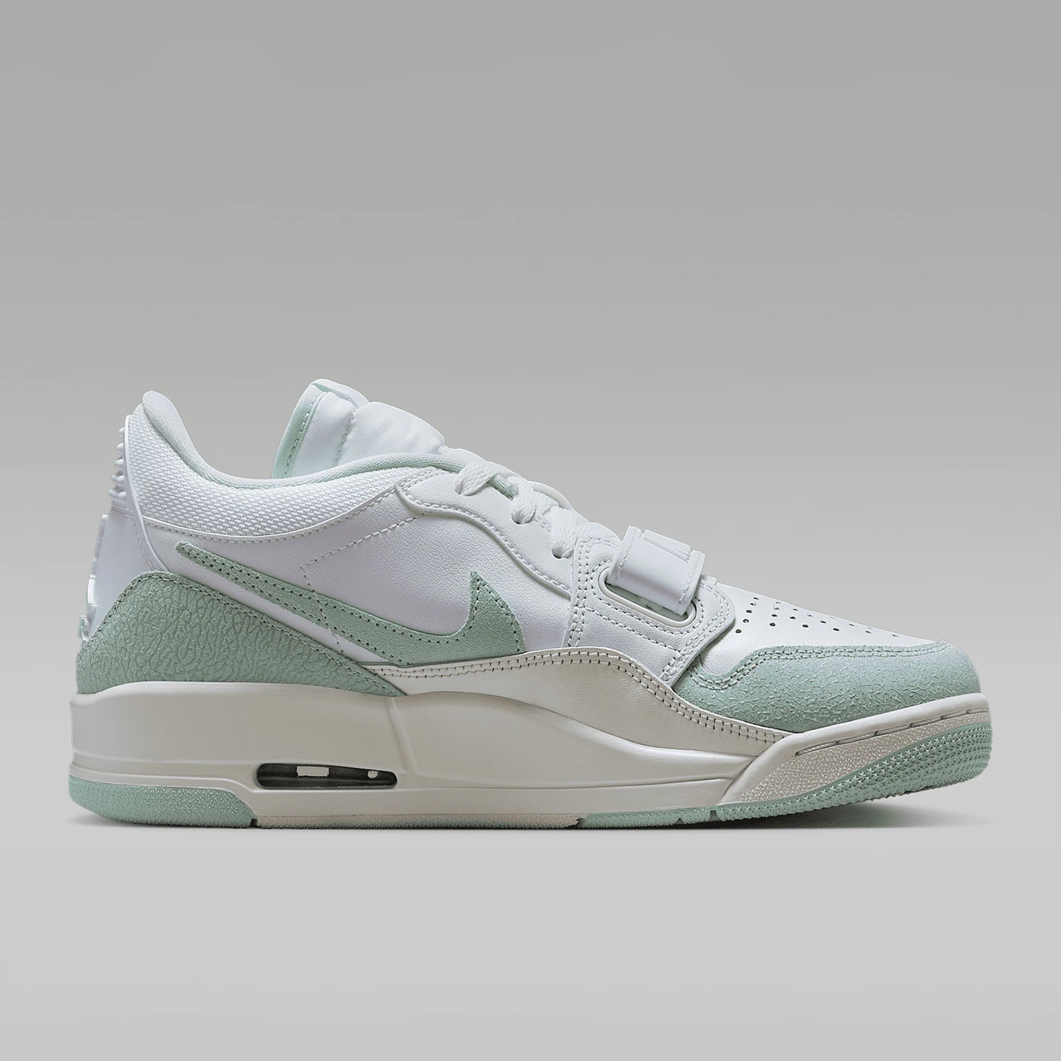 ไนกี้ แอร์ คูชั่น จอร์แดน ของแ - Women'S Shoes Nike Jordan บทวิจารณ์และราคา