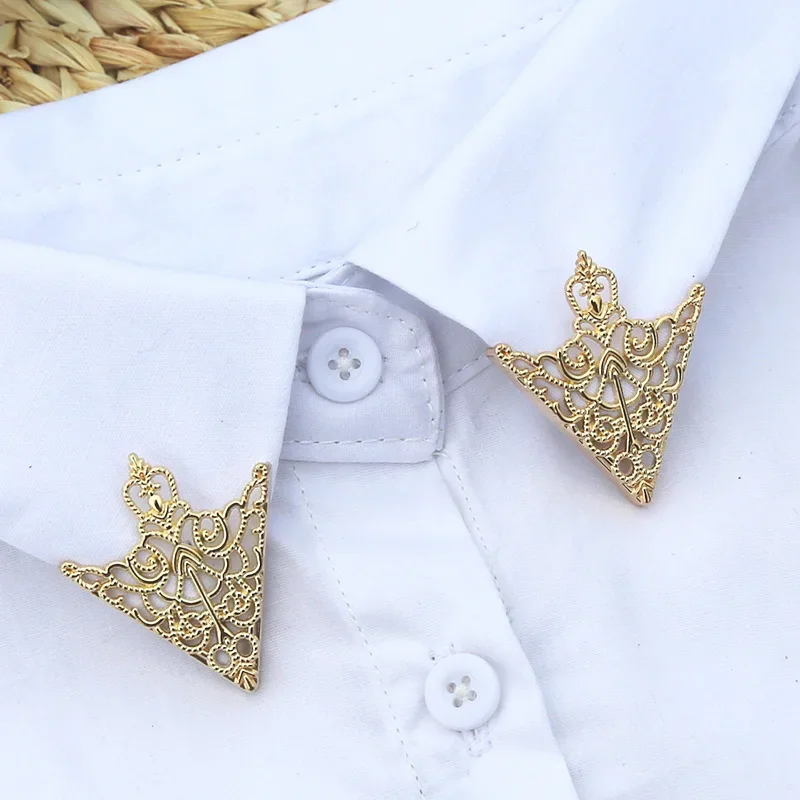 Vintage Triangle Shirt Collar Pin Collar Brooch Women's Brooch Hollow Out Metal Brooch Clothes Decorative Pin Fashion Jewelry