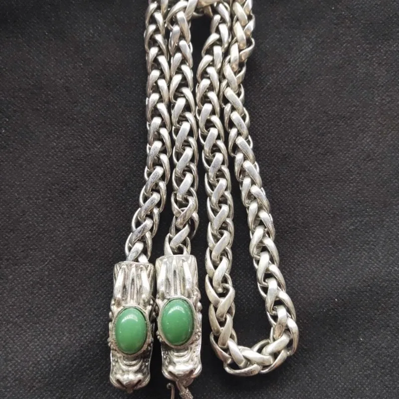 2026 Tibetan‑Silver‑Look Double Dragon‑Head Necklace, Artisan Inlaid Green Gem‑Tone & Jade‑Tone Stone, Bold Retro Fashion