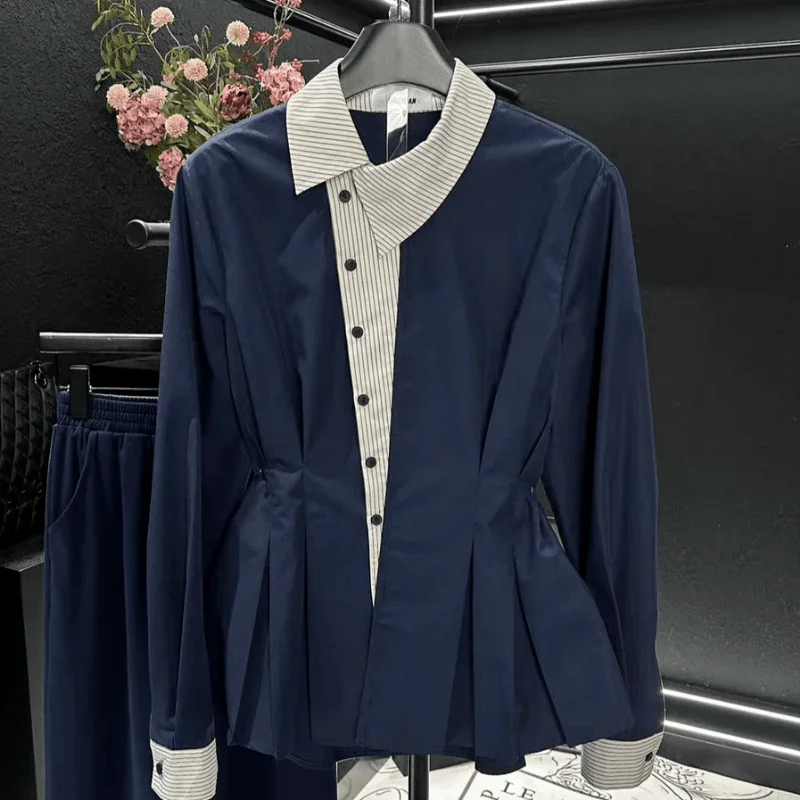 

Striped Fake Two-piece Shirt Fashionable Design Sense Autumn New Women's Clothing Fashionable Loose Pleated Waist Top