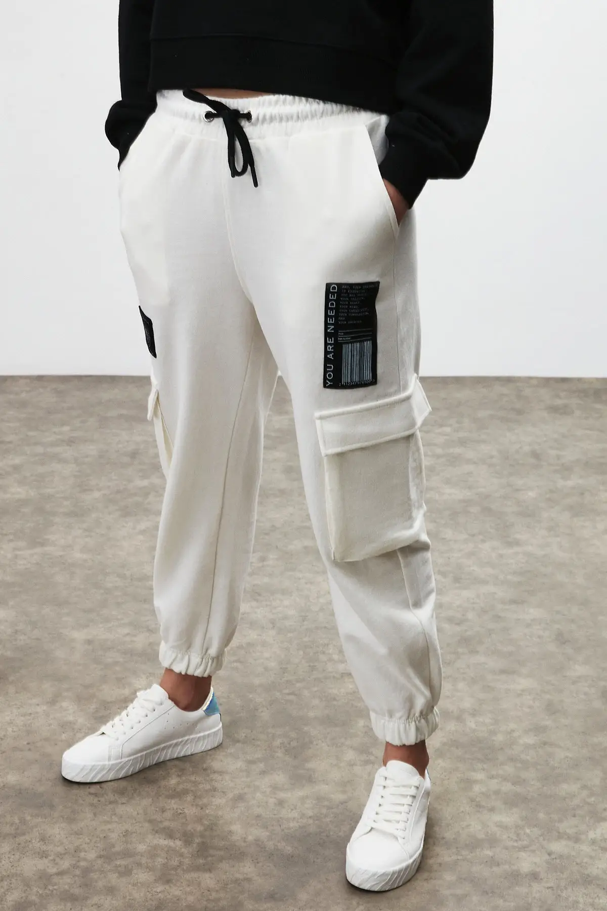 Women's White Beli and Pettitoes Wheel Cargo Pocket Pants