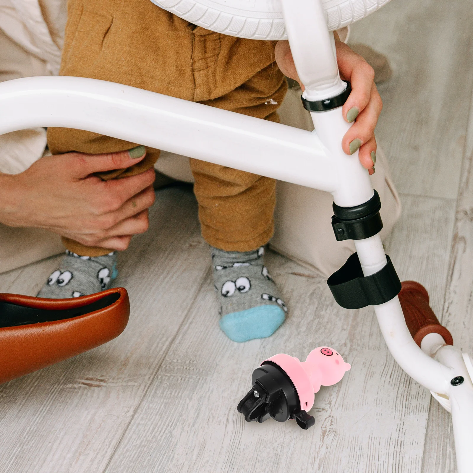 

2Pcs Children's Balance Bike Bell Loud Cute Cartoon Design Easy Install for Boys Girls Toddler Bikes Scooters Tricycles Cycling