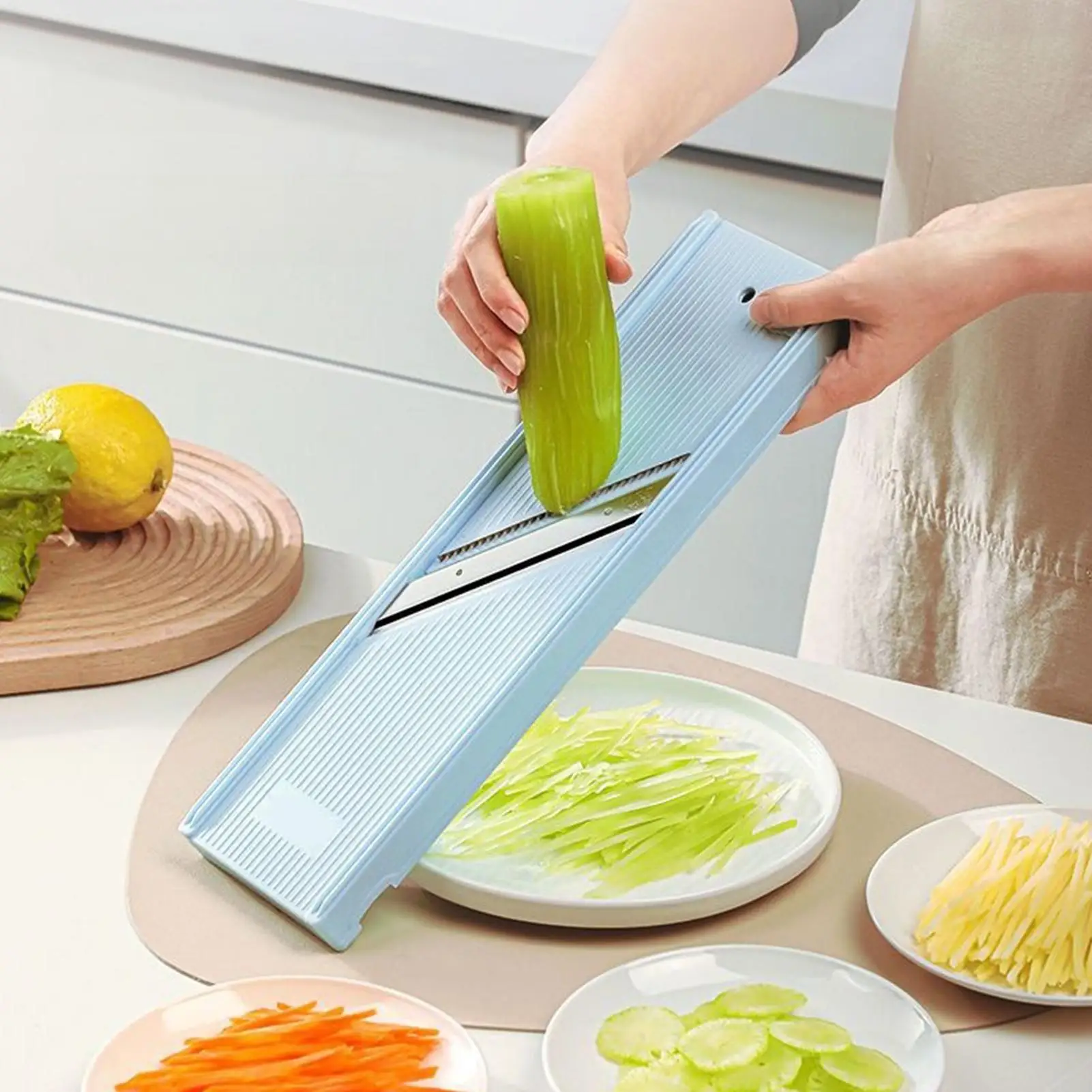 Cucumber Slicer With Hand Guard Manual Handheld Kitchen Shredder Kitchen Slicer For Potato Carrot Zucchini Cabbage Food Prep