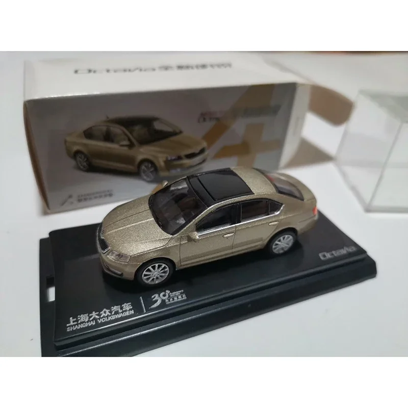 Diecast Alloy 1/64 Skoda Octavia Sedan Car Model 30th Anniversary Edition Adult Classic Collection Static Display Boy Toy