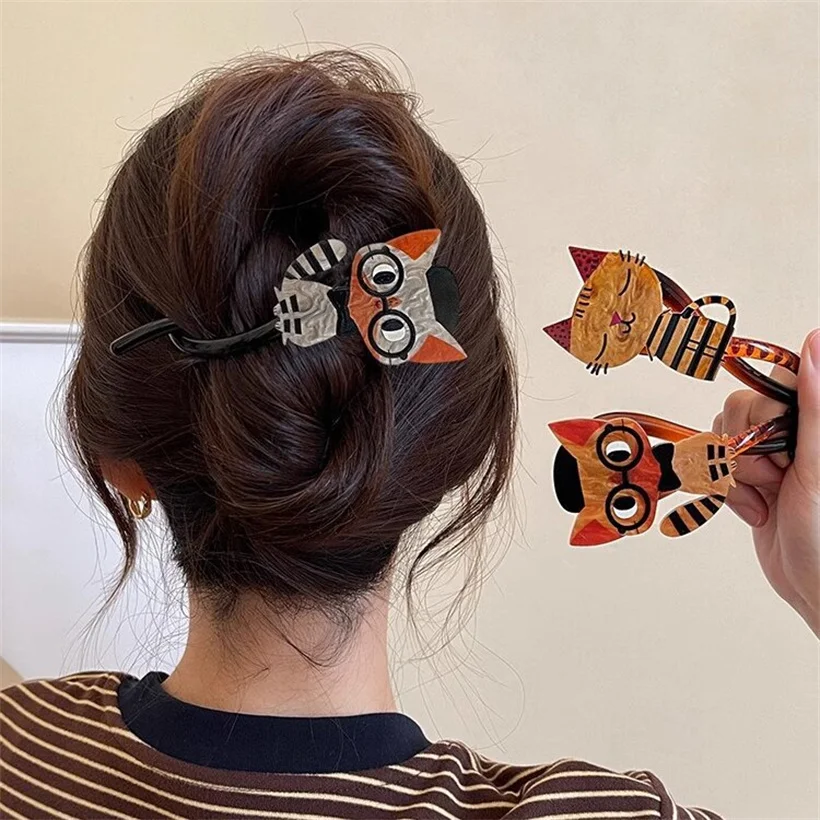 Cute Cartoon Cat Twist Hair Clips Girls Acrylic Hair Claw Crab Holder Barrettes Hairpin Hairgrip Women Fashion Hair Accessories