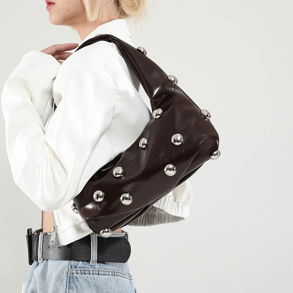 

Women PU Rivet Shoulder Bag Stylish Crossbody Bag Adjustable Strap Fashion Tote Handbag Cool Sling Bag Outdoor Travel Bag