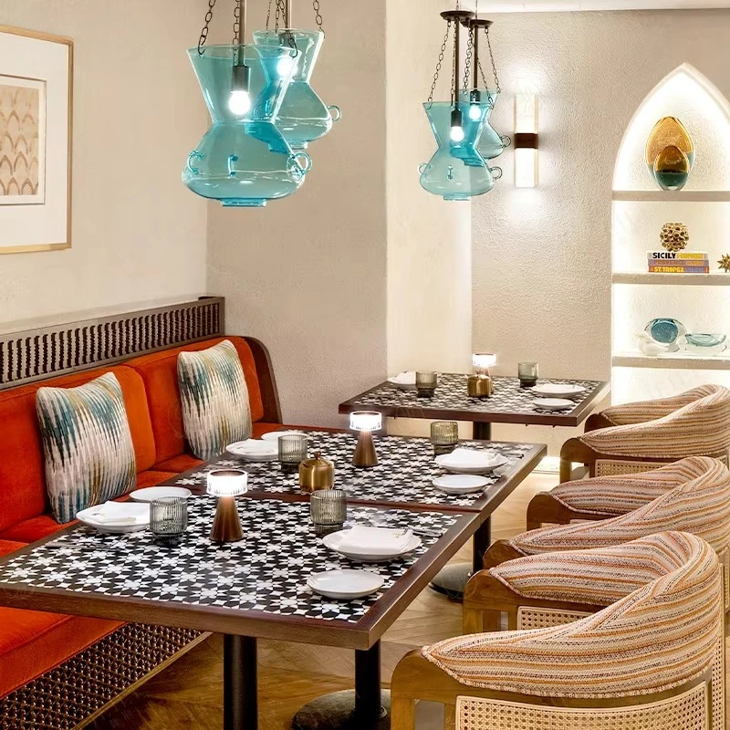 

Современный легкий роскошный стул для ресторана отеля Ближнего Востока и набор мебели для стола из ламината