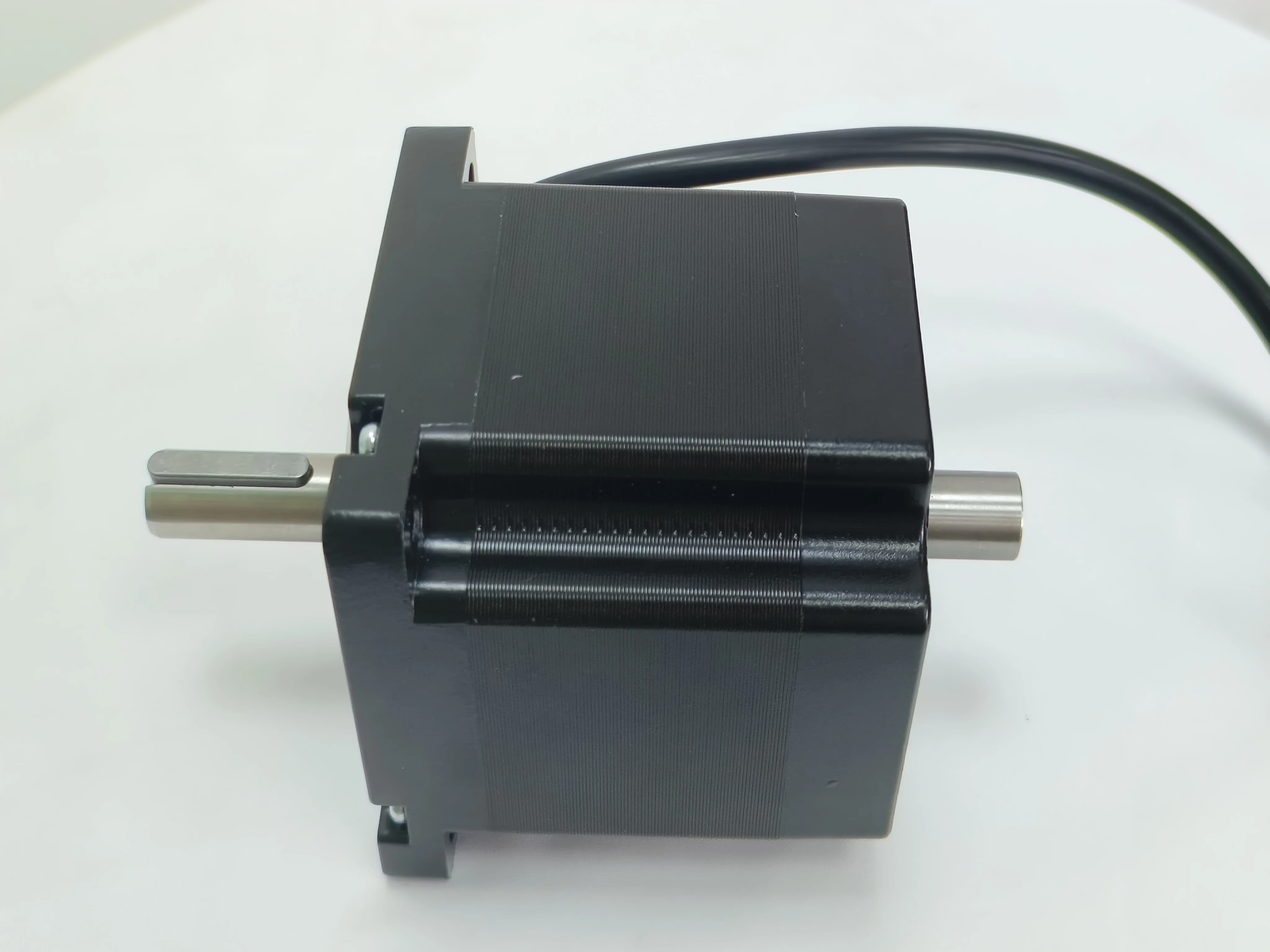 NEMA34 Dual output Shaft Stepper Motor 4N.m 4 wires Body Length 80mm CE ROHS Nema 34 Stepper Motor