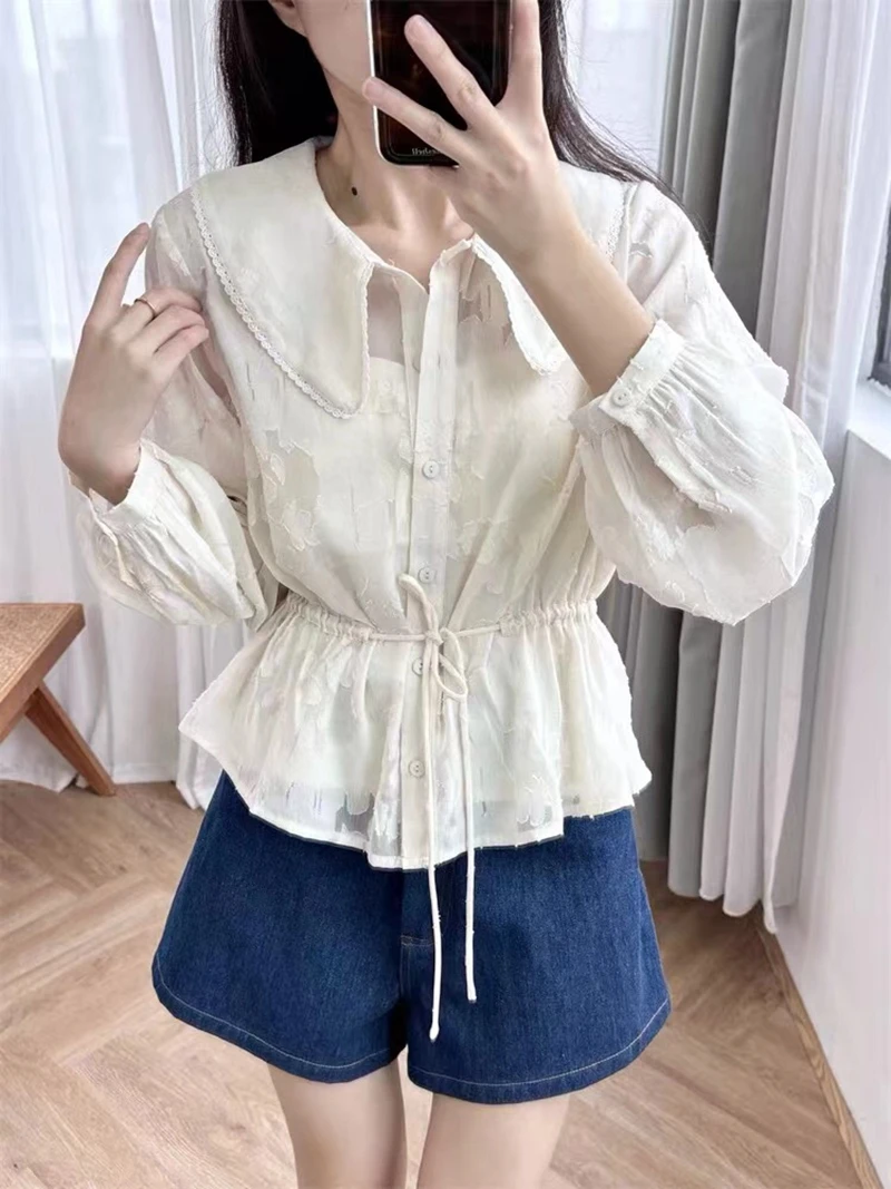 

Women's Autumn 2024 New Shirt with Doll Neck Casual Aging Reduction Hollow Splicing, Horn Sleeve Casual Top