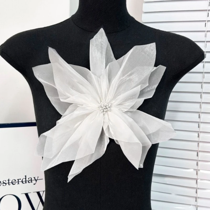 Handmade Yarn Large Flower Brooches for Women Exaggerated Elegant Corsage Lapel Pins Clothing Dress Jewelry Accessories