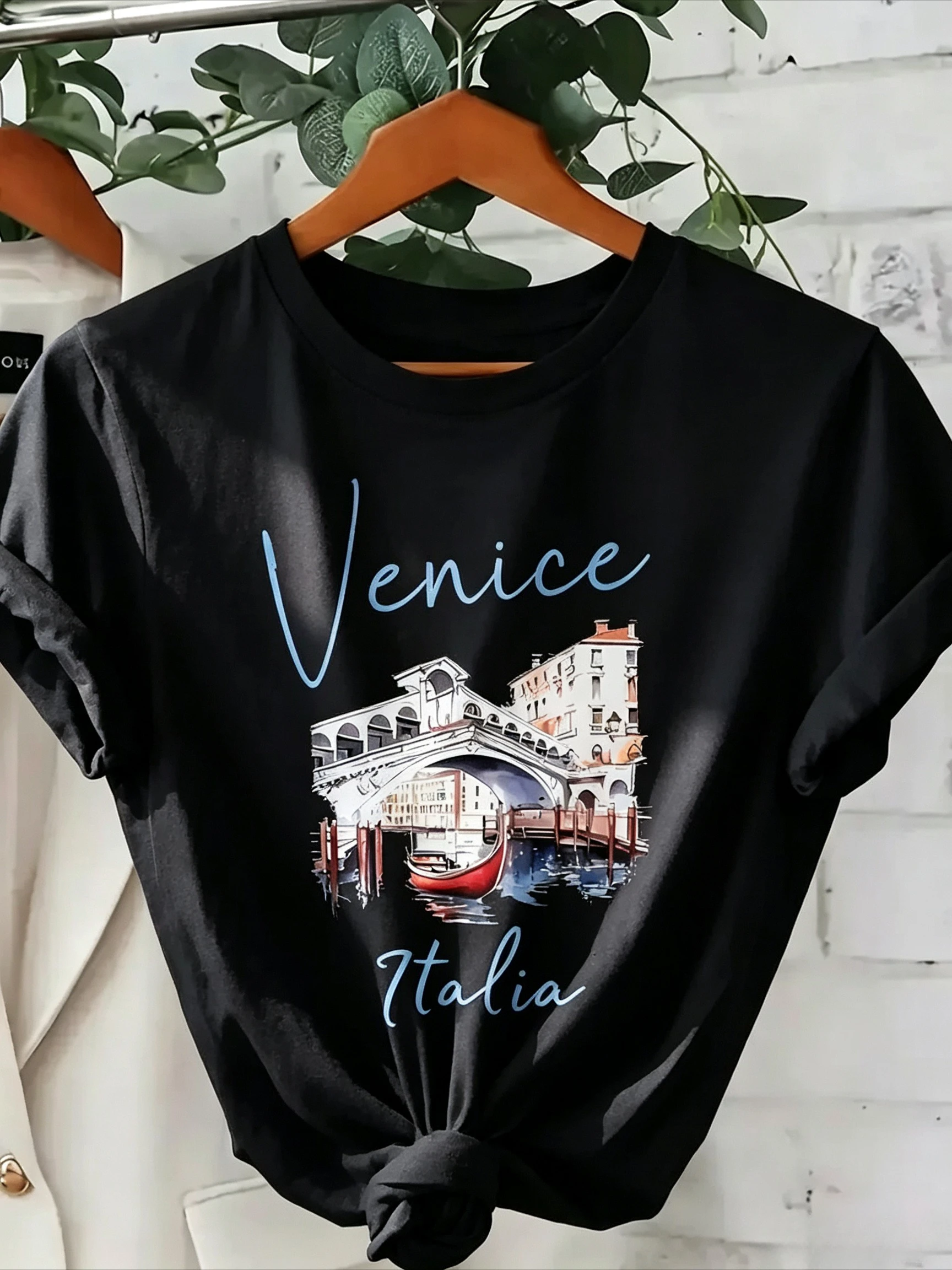 Women Venice Italia Graphic T‑Shirt Watercolor City Landscape Print Crew Neck Short Sleeve Casual Travel Souvenir Tee Tops
