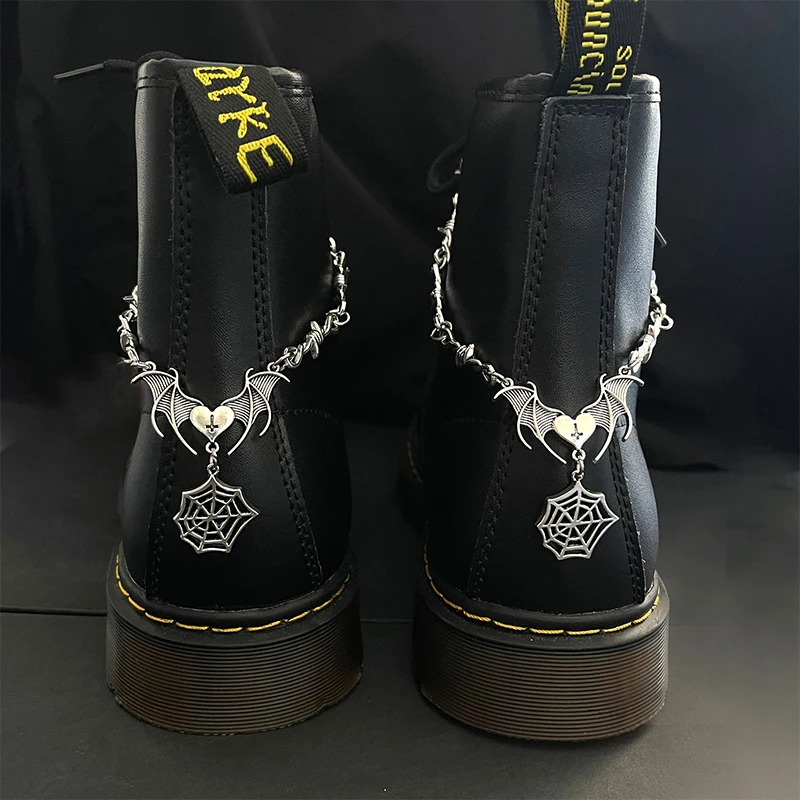 1Pc Punk Shoe Chain Pendant Martin Boots Shoes Buckles Decor Devil Wing Spider Web Pendant Thorns Flame Shoes Chain Accessories