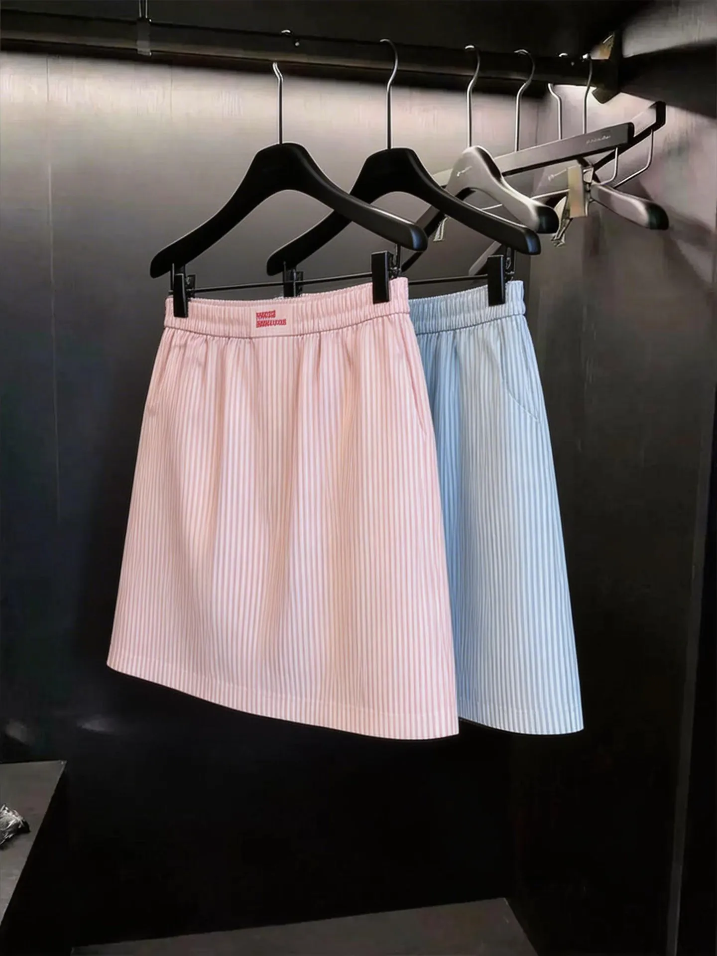 

Trendy Striped High Waist A-Line Skirt Women's Commute Fashion plus Size Straight Cut Long Sleeve Korean Style Skirt