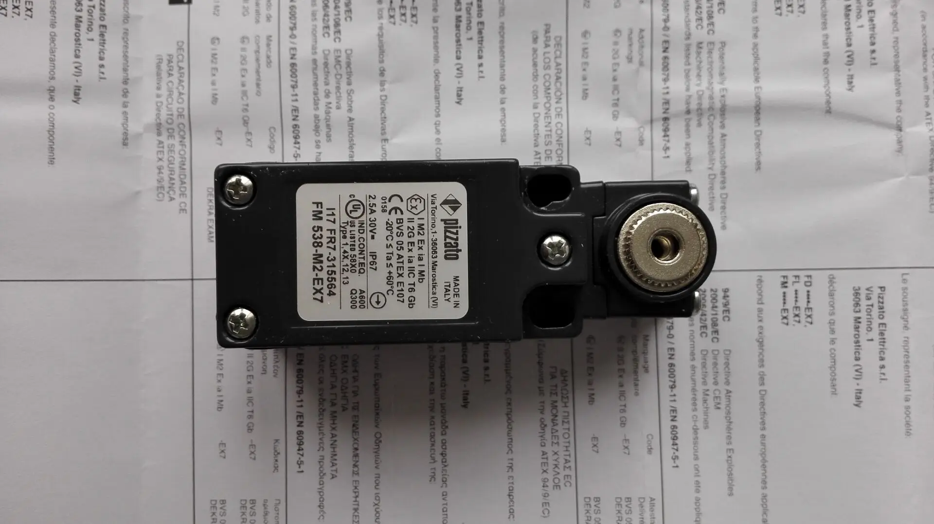 Pizzato's original import explosion-proof limit switch FM 538-M2-EX7