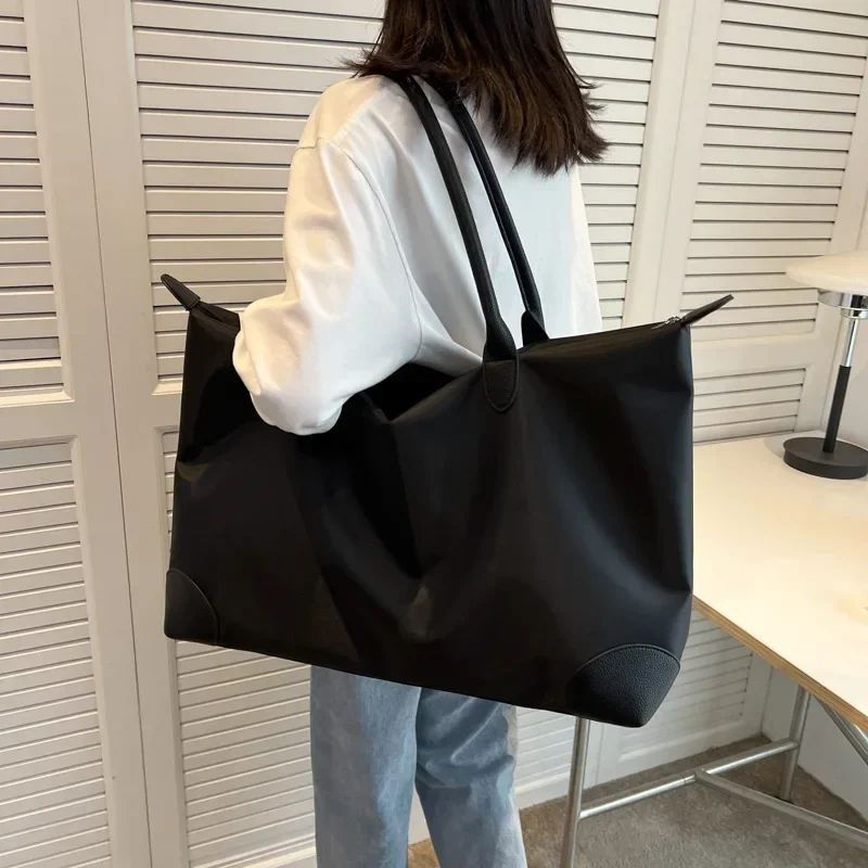 New Women\'s Travel Bag Large Capacity Fashion Female Business Trip Handbag Shoulder Sports Gym Bag Large Shopping Bag Tote Bag