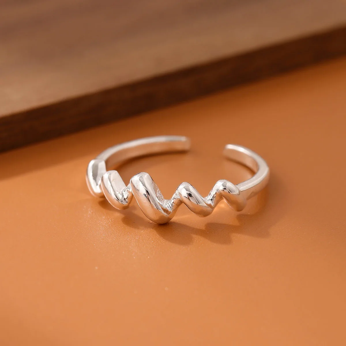 New Personality Wave Sweet Creative 925 Sterling Silver Jewelry Temperament Thread Fashion Popular Opening Rings  R231