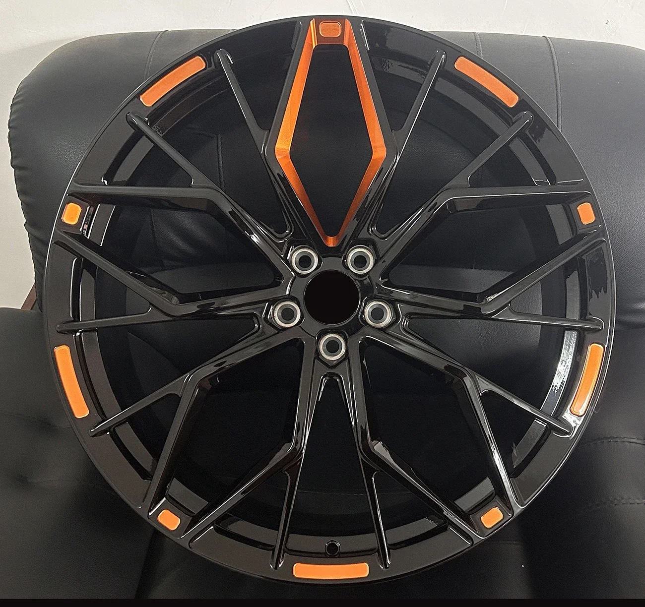 High Strength 6061t Alloy Wheels Monoblock Rims Custom Forged Rims Passenger Car Wheels Tires 5 Hole 114.3 120 112 130 150 108