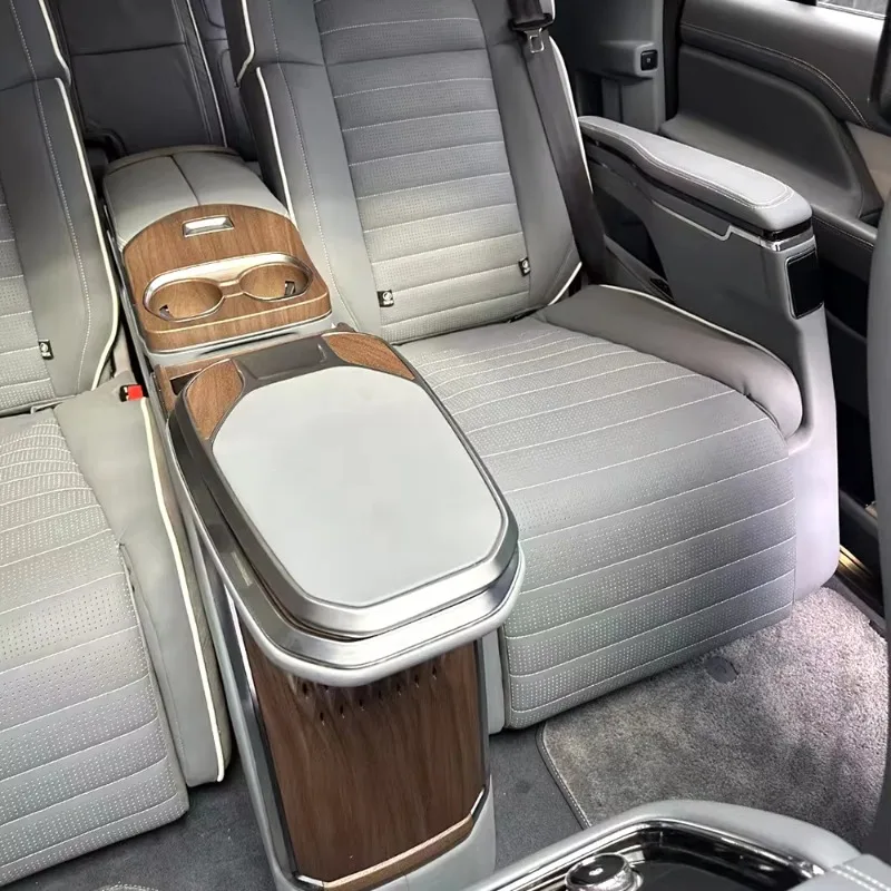 VIP Luxury Business Purpose Vehicle Car Seat Adjustable Car Seat With Massage Ventilated