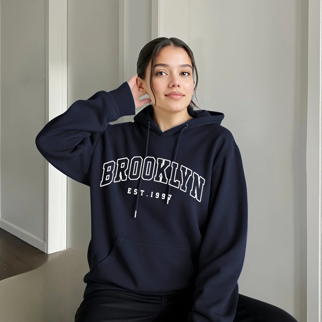 Women's casual hoodie sweatshirt with California letter print round neck long sleeved, autumn and winter regular edition