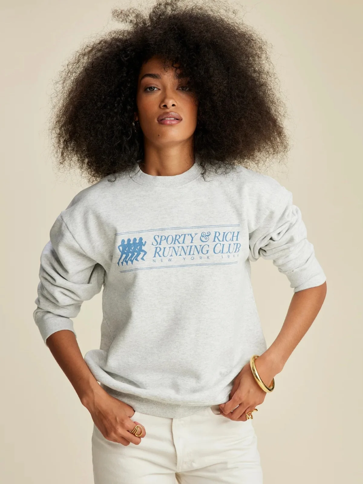 

Женская толстовка SporRich Winter 2024 с капюшоном, принтом-надписью и портретным дизайном, для бега и повседневной носки, с длинными рукавами, из хлопка