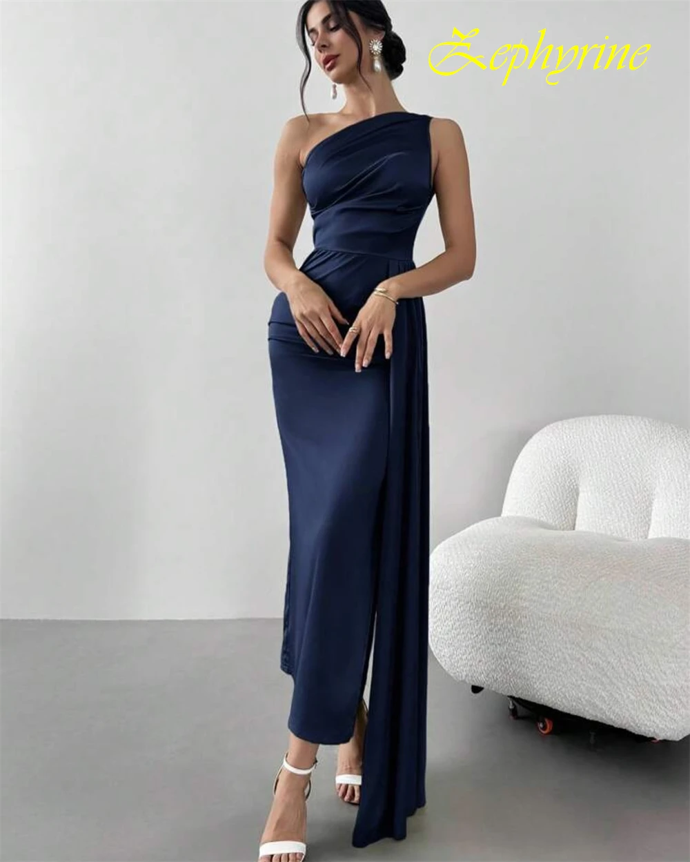 فستان سهرة أنيق مخصص بكتف واحد وأزياء من الساتان للمناسبات الخاصة وفساتين حفلات رقيقة بدون أكمام