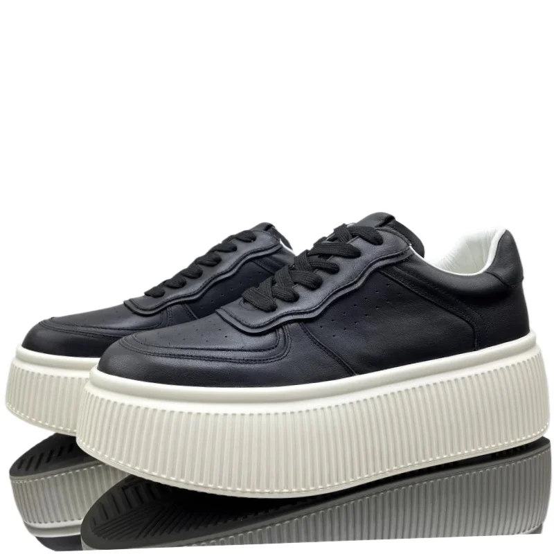 

Men's Minimalist White Sports Shoes Fashionable and Versatile Casual Board Shoes Cowhide Breathable Thick Soled Bread Shoes Man