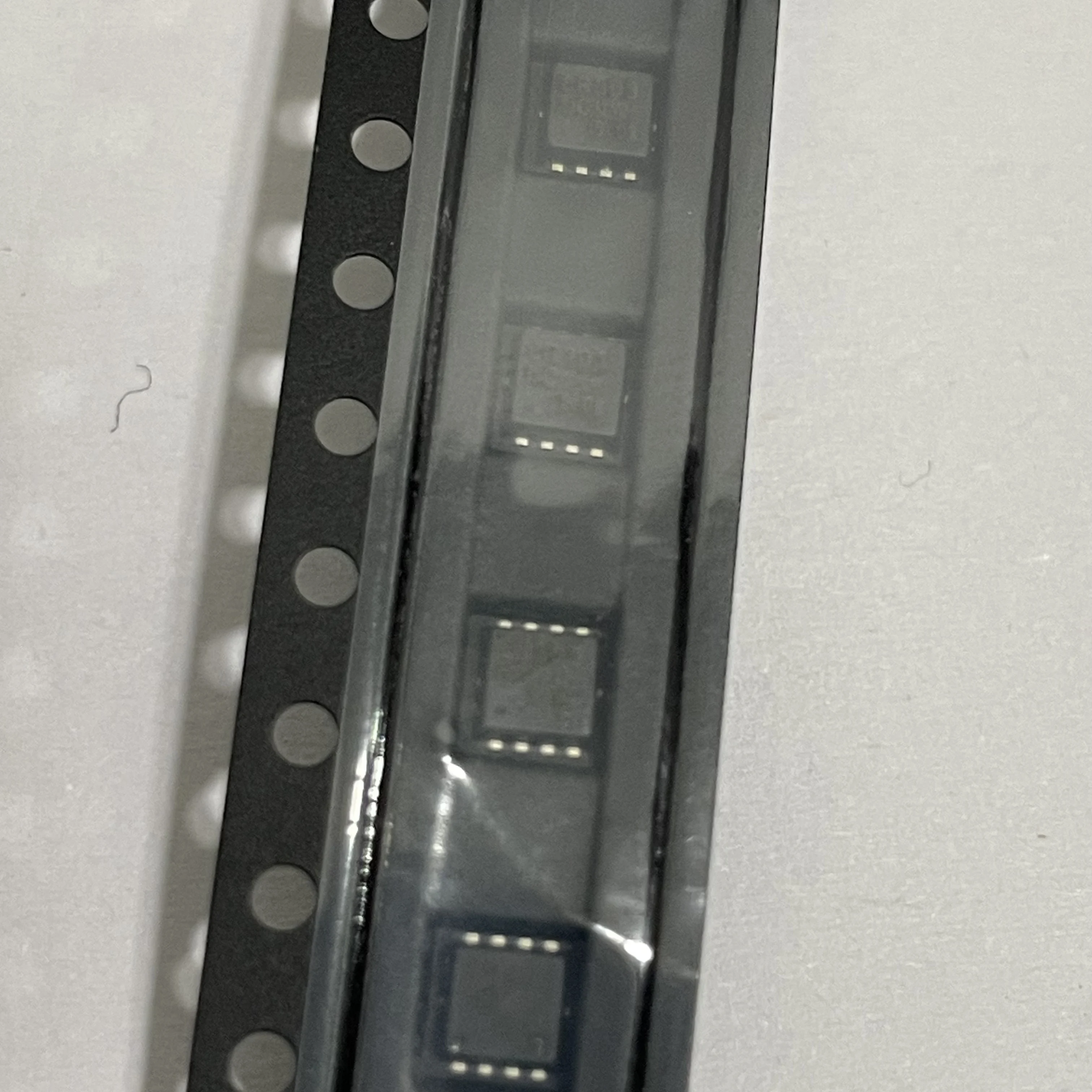 

10PCS SI7121ADN-T1-GE3 SI7121ADN 7121 DFN3X3-8 Trans MOSFET P-CH 30V 12A 8-Pin PowerPAK 1212 T/R