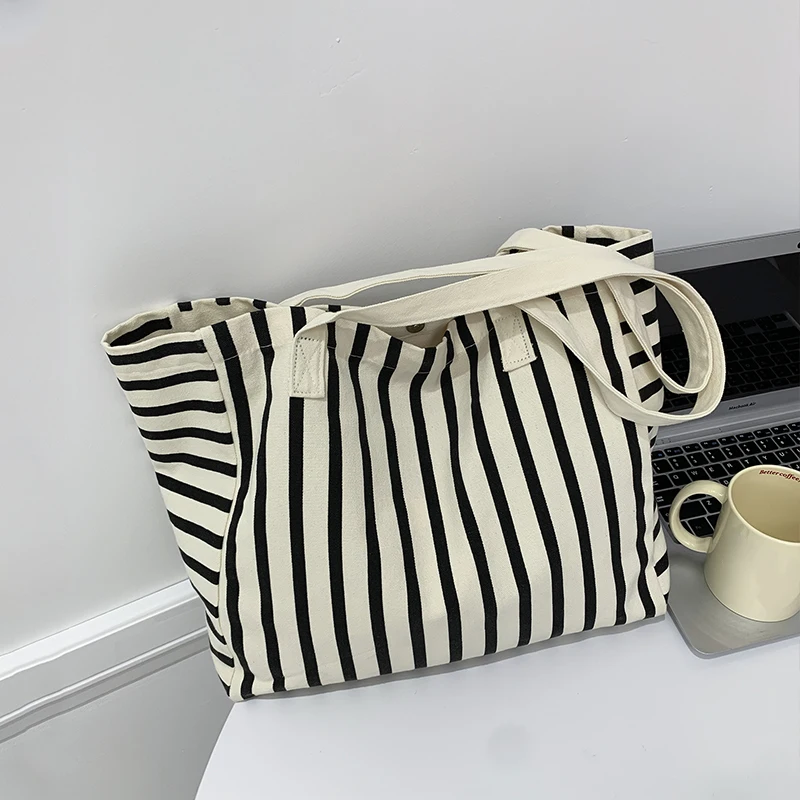 

Striped Canvas Bag Beach Handbag Fashionable Women's Canvas Summer Large Capacity Shoulder Bag
