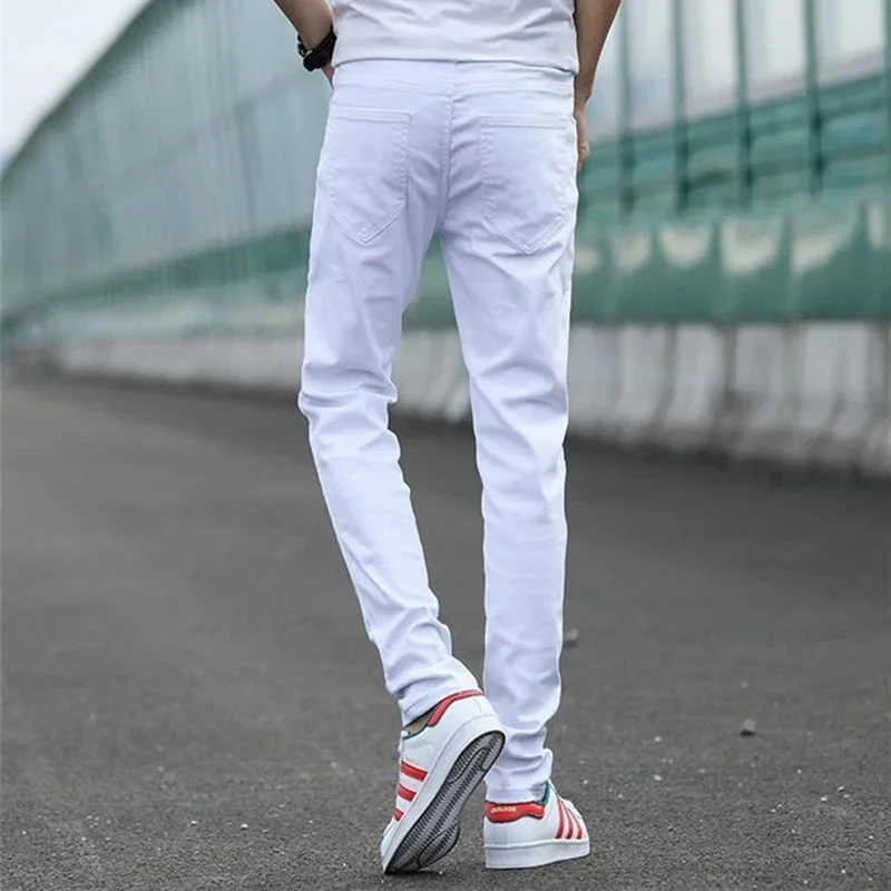 Korea Version Men’s High Quality White Jeans, Embroidery Slim Stretch Jeans,Light Luxury Sexy Jeans, Stylish Street Jeans;