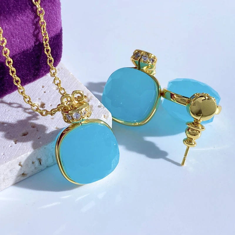 Top Quality 16 Kinds of Crystal Gemstone Throne Necklace Gold Color LuxuryPerfume Bottle Pendant Necklace For Women Jewelry