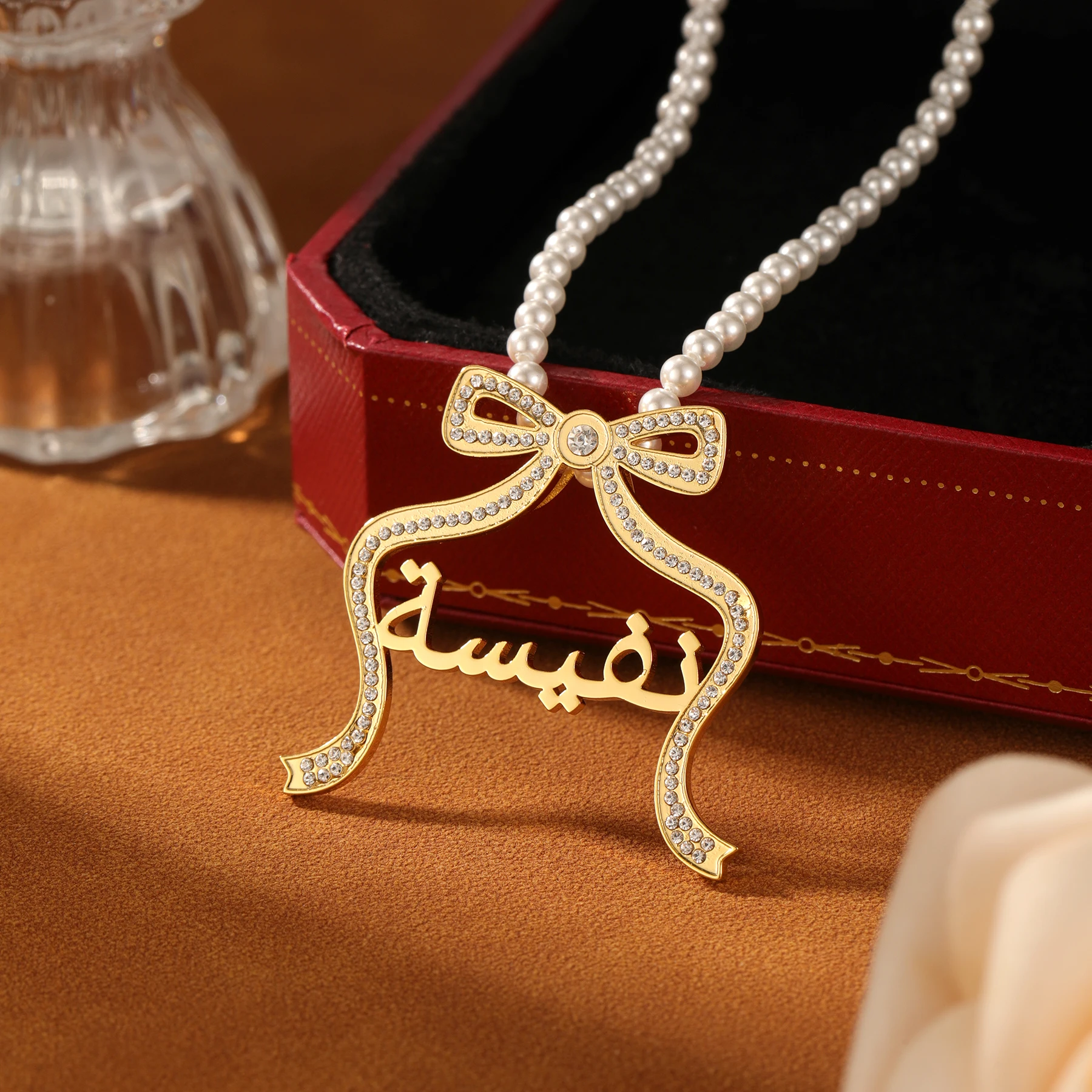 

Custom Made Traditional Arabic Jewelry High End Luxury Necklace for Women with Arabic Symbols for Saudi Arabia National Day