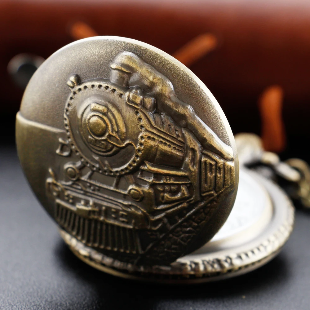 Antique Steam Train Embossed Series Quartz Pocket Watch Vintage Dial with Chain Necklace Pendant Jewelry Watch Festival Gift