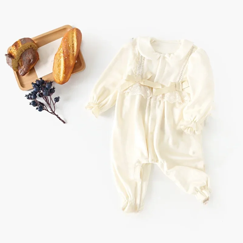 

Vintage Noble Baby Girl Romper Autumn Long Sleeve Velvet Jumpsuit with Lace Bow Toddler Outfit Newborn Clothes