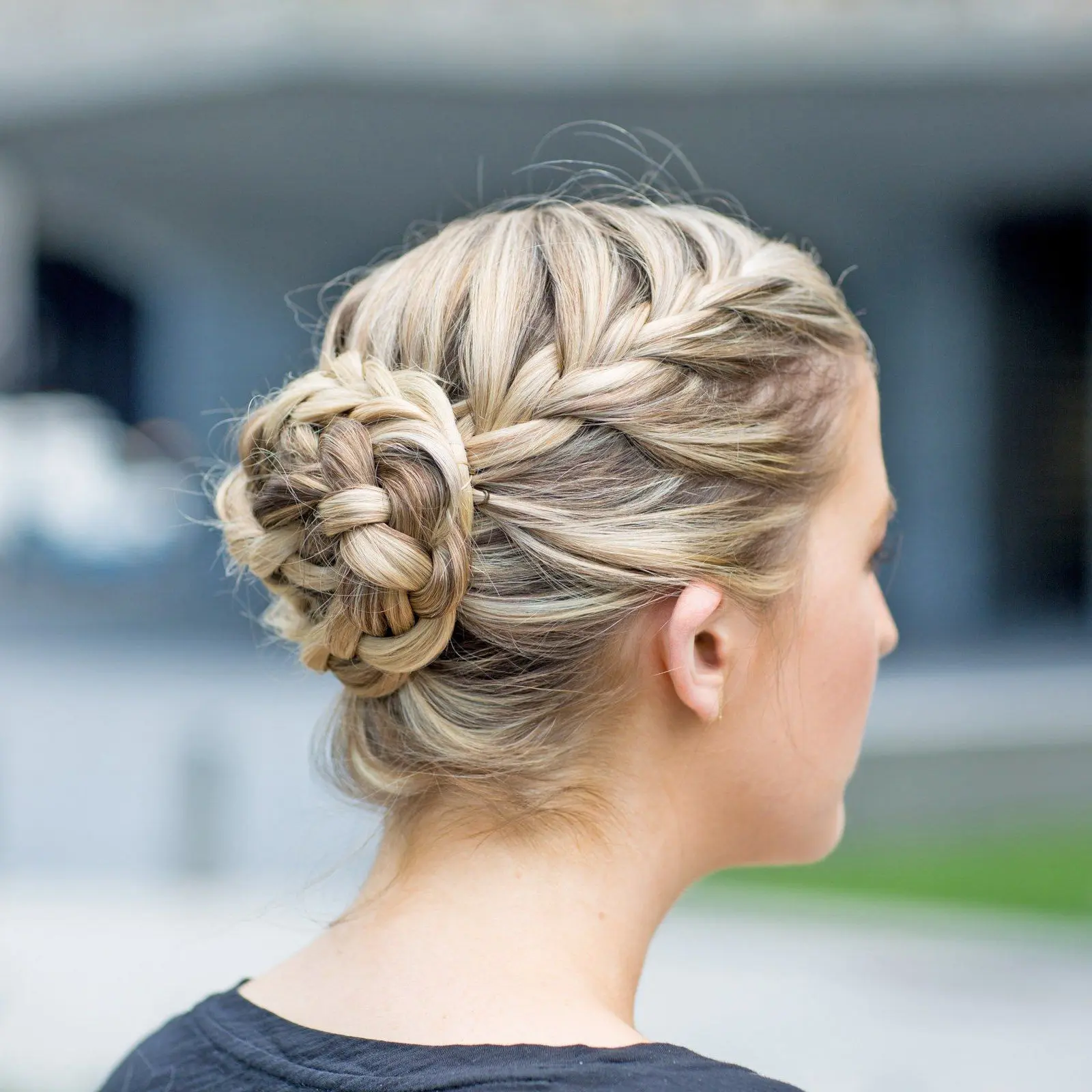 Ponytail Hair Comb Inserts 4 Piece Black Brown Simple Fountain Style Hair Accessories for Elegant Updos