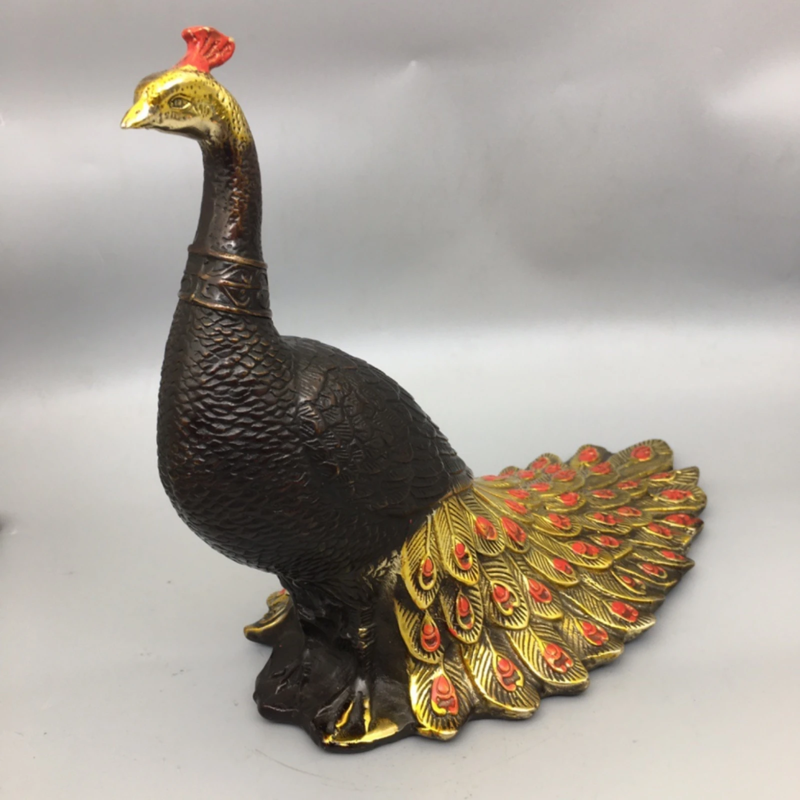 Peacock Figurine Carved Peacock Statue Bird Figurine Decorative Ornament Elegant for Homeowners, Mantel, Shelf view 3