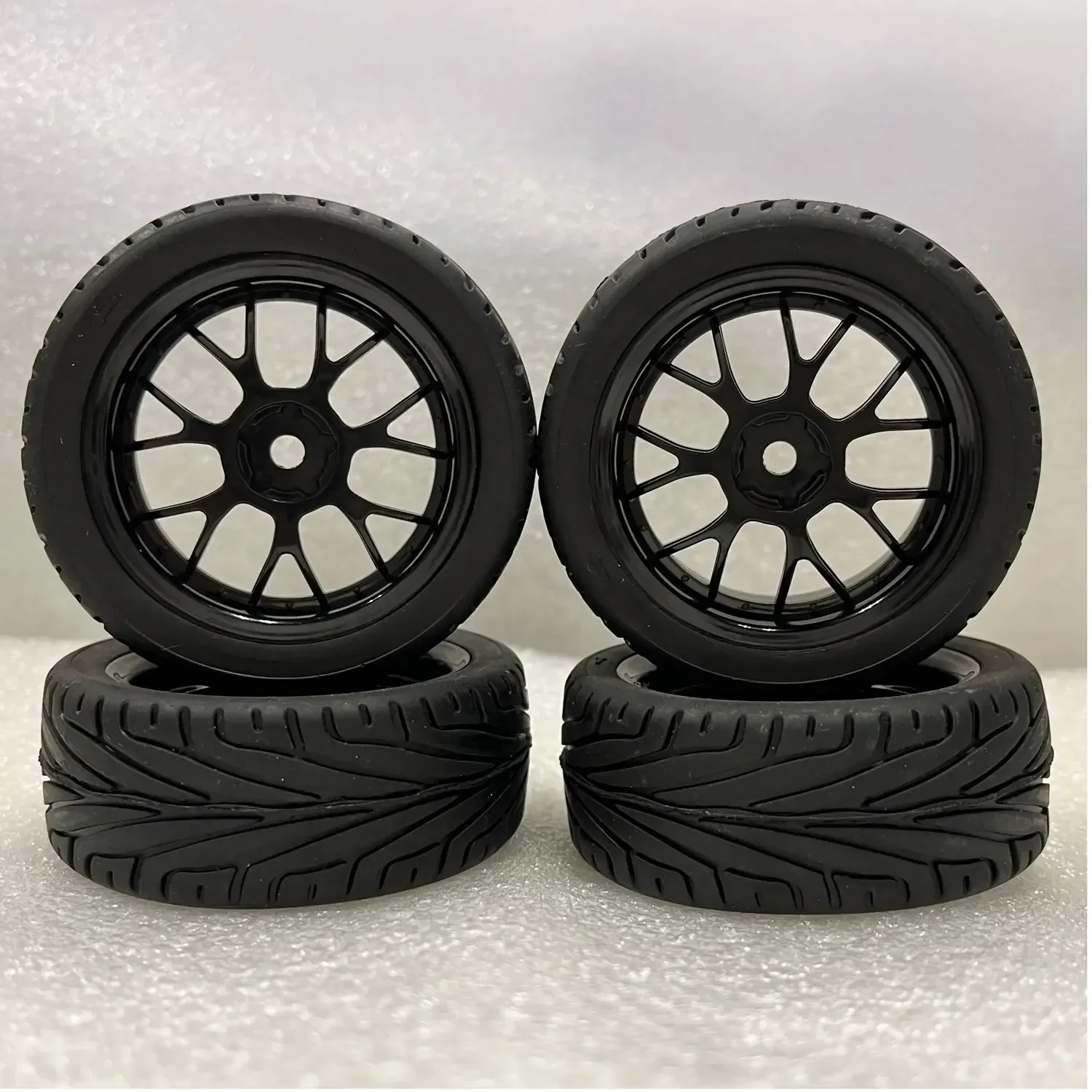 4PCS 65mm RC Tire 12mm Hex Hub Wheel Rim Skidproof Wear-resistant RC Rubber Tyre for 1/10 RC On-road Cars Truck Crawler Buggy