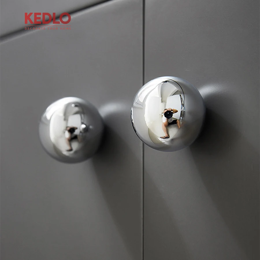 KEDLO Massiver Messinggriff, moderner, leichter Luxus, kugelförmiger Küchenschrankgriff, goldfarbener Schubladengriff, glänzendes Chrom. – Detail 12