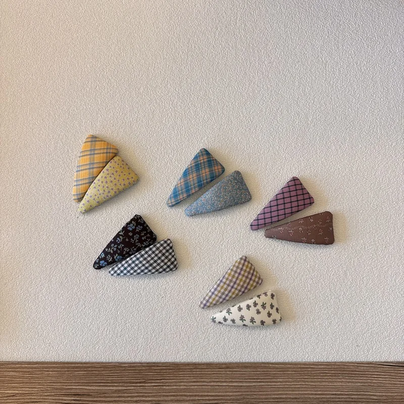 2PCS Cute Triangle Fabric Hair Clips Floral Plaid Bangs Side Barrettes Kids Girls Hair Accessories