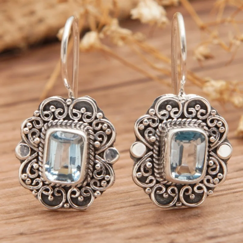 Ladies' Vintage Square Zircon Pendant Earrings Surrounded By Curly Carved Borders Silver Color Earrings Ethnic Style Jewelry
