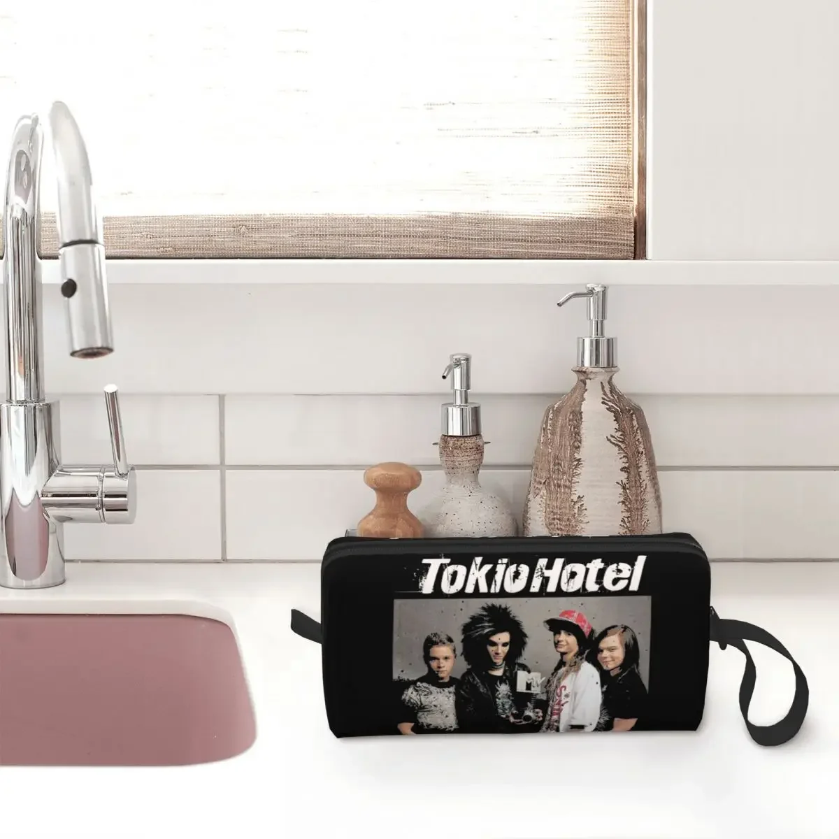 Tokio Hotel Group Music Makeup Bags Bill Kaulitz Men Cosmetic Bag Fashion Travel Makeup Organizer Case