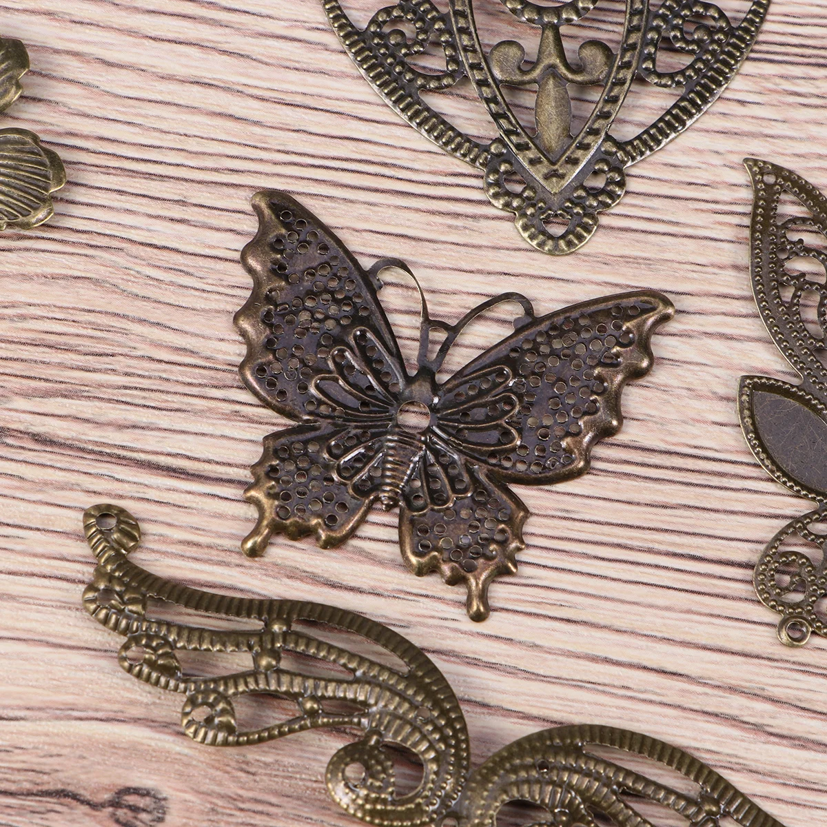 

DIY Accessories Metal Butterfly Bronze 80g Filligree Findings for Jewelry Making Necklace Earring Decoration